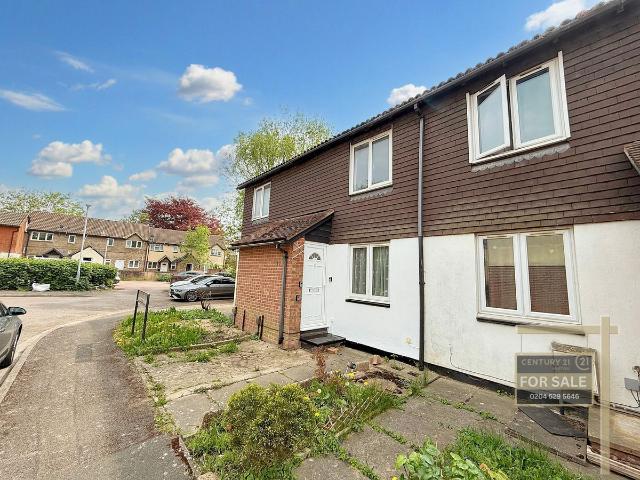 New Garden Drive, West Drayton UB7, 2 bed semi detached house to rent, £1,850 pcm | PrimeLocation