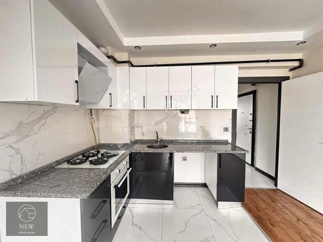 New Emlak'tan Esentepe Mahallesinde Kiralık 1+1 Apart
