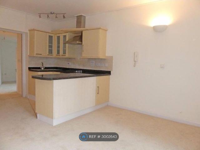 New England Road, Brighton BN1, 1 bed flat to rent, £1,200 pcm | PrimeLocation