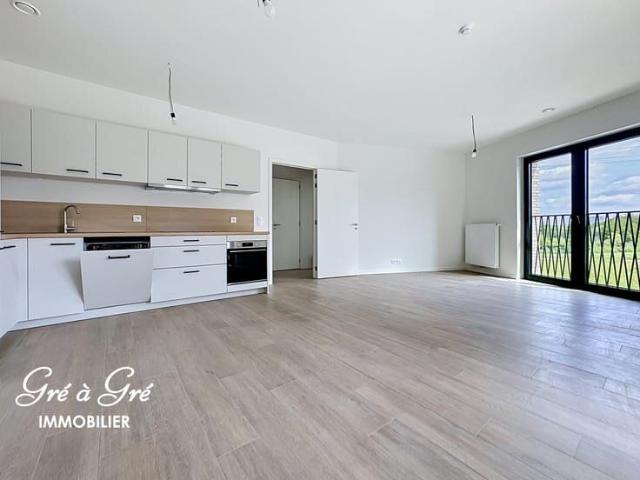 NEW Erasmus, Bright apartment +10m² terrace & parking/garage