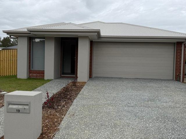 New Family Home with EV Charger | Deebing Heights