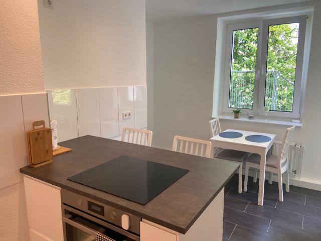 New & fashionable studio, Dusseldorf Amsterdam Apartments for Rent
