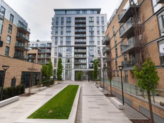New Festival Avenue, London E14, 2 bed flat to rent, £2,500 pcm | PrimeLocation