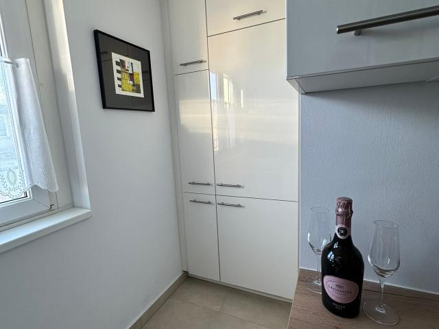New flat in nice area, very well and stylish equipped, Vienna Amsterdam Apartments for Rent