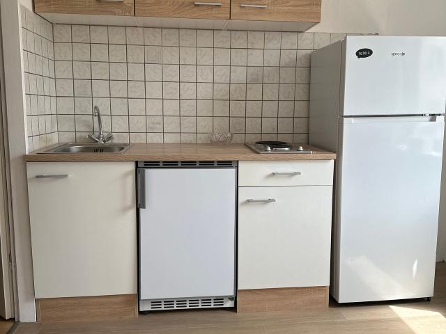 New * Furnished modern house, first occupancy after renovation, including Wi Fi Neu * Möbliertes modernes Haus Erstbezug inkl WLAN, Bremen Amsterdam Apartments for Rent