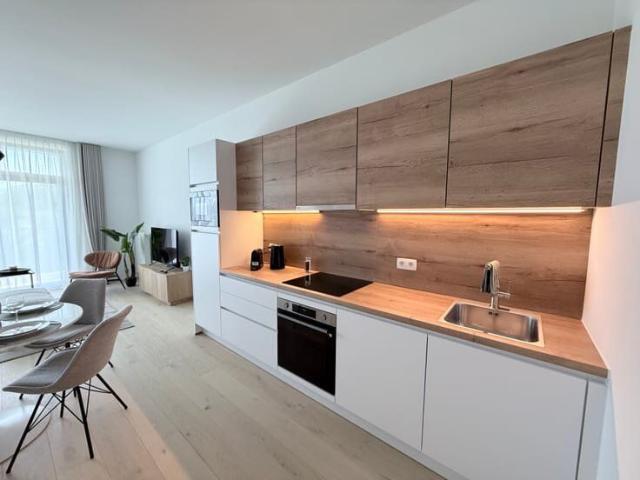 New furnished apartment, terrace – ideal for expats