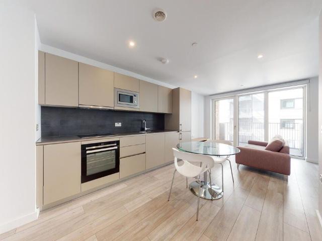 New Kent Road, London SE1, Studio to rent, £2,235 pcm | PrimeLocation