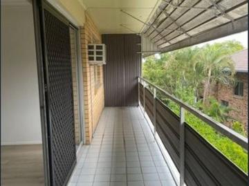 New Kitchen and Bathroom Huge Living area and Full Size Verandah