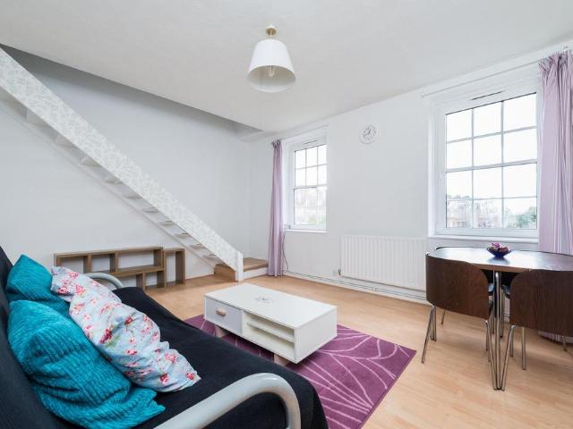 New King Street, Blake House New King. 1 bed flat to rent £1,600 pcm £369 pw
