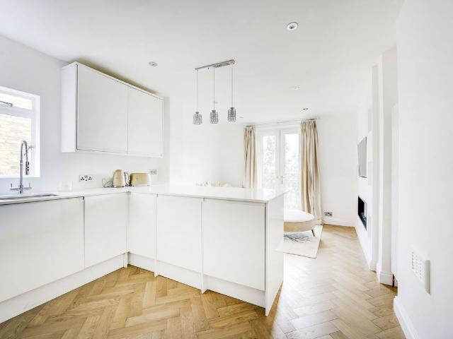 New Kings Road, Parsons Green, London SW6, 1 bed flat to rent, £2,300 pcm | PrimeLocation