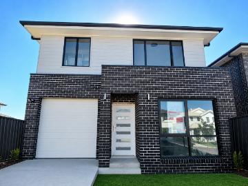 New Home | 5 Beds | Prime Leppington Location
