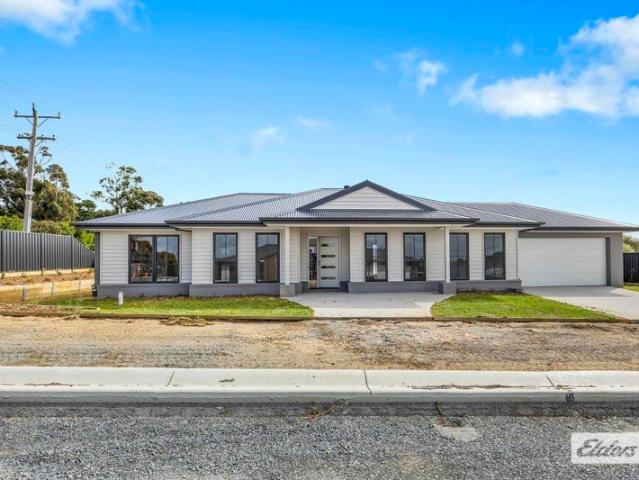 New Home Move in and Enjoy!