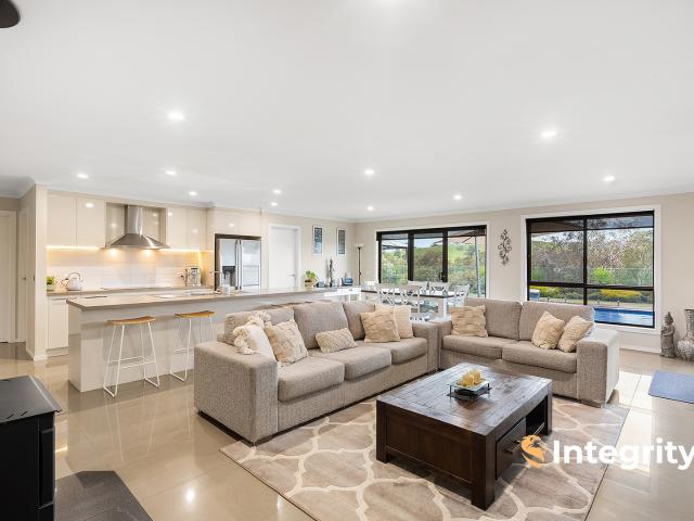 New home on 1.36 acres + shed, pool, views
