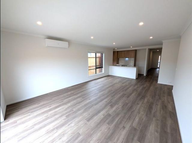 New home Superb Location Ready to move into