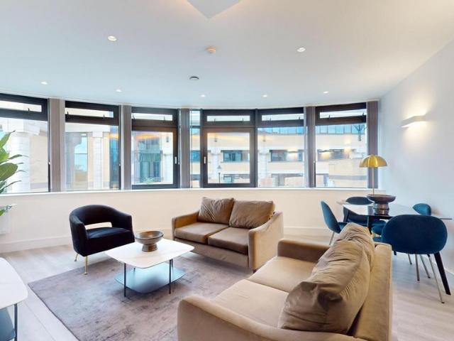 New Horizons Court 2 bed flat to rent £2,050 pcm £473 pw