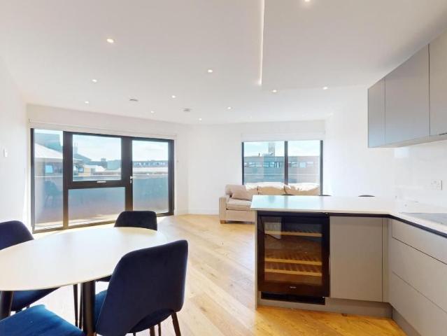 New Horizons Court, Brentford TW8, 2 bed flat to rent, £2,135 pcm | PrimeLocation