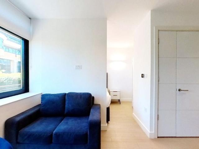 New Horizons Court, Brentford TW8, Studio to rent, £1,465 pcm | PrimeLocation