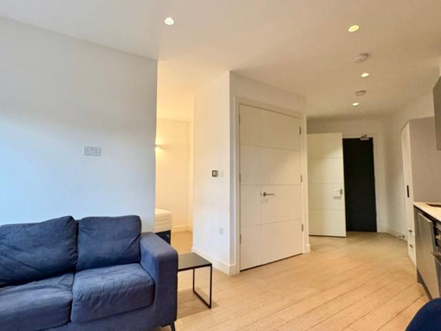 New Horizons Court, Brentford TW8, Studio to rent, £1,465 pcm | PrimeLocation