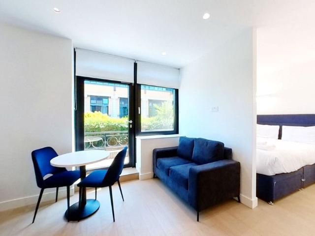New Horizons Court, Brentford TW8, Studio to rent, £1,465 pcm | PrimeLocation