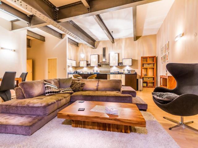 New Hampton Lofts, Great Hampton. 2 bed flat to rent £1,450 pcm £335 pw