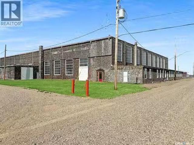 Rental! Hanger #3, Swift Current Rm No. 137, SK, S9H 3W1 com.