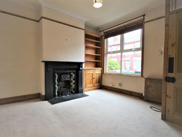 New Hey Road, Cheadle SK8, 2 bed terraced house to rent, £1,200 pcm | PrimeLocation