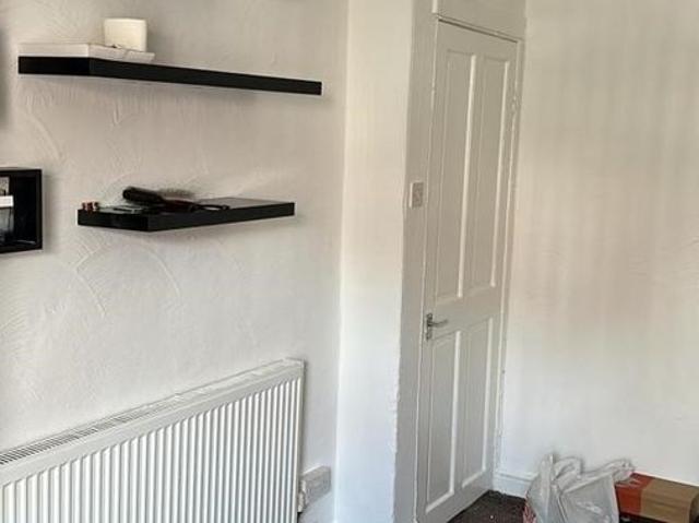 New Hey Road, Huddersfield HD3, 1 bed terraced house to rent, £631 pcm | PrimeLocation