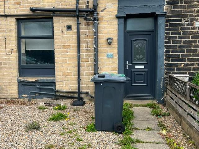 New Hey Road, Huddersfield HD3, 2 bed terraced house to rent, £725 pcm | PrimeLocation