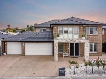 Mernda, Nillumbik, Victoria - Balcony, Equipped kitchen
