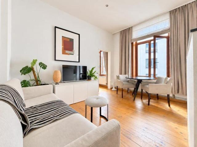 !NEW! Ixelles – Furnished 1 Bedroom Apartment – Lift