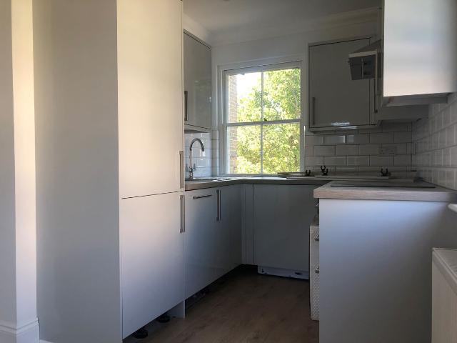 New London Road, Chelmsford CM2, 1 bed flat to rent, £1,295 pcm | PrimeLocation