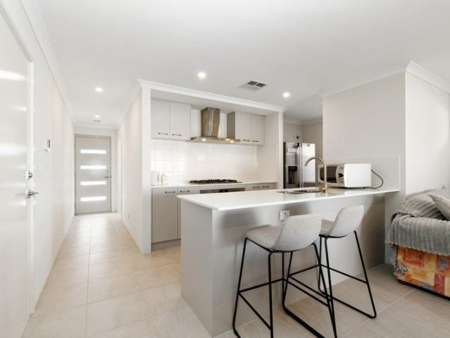 NEW,MODERN AND SIMPLY MOVE IN STYLE! SEEKING OFFERS FROM $849K
