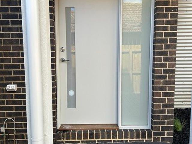 New! Modern! Convenient & Location!