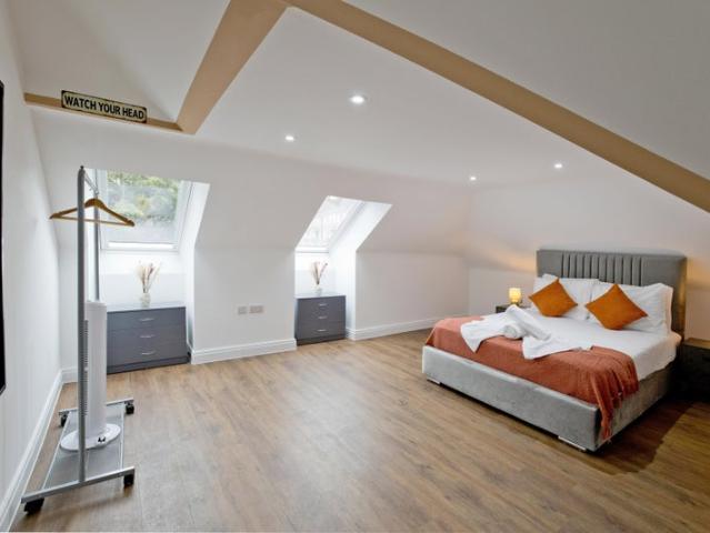 New & Modern 2 Bed in Manor House