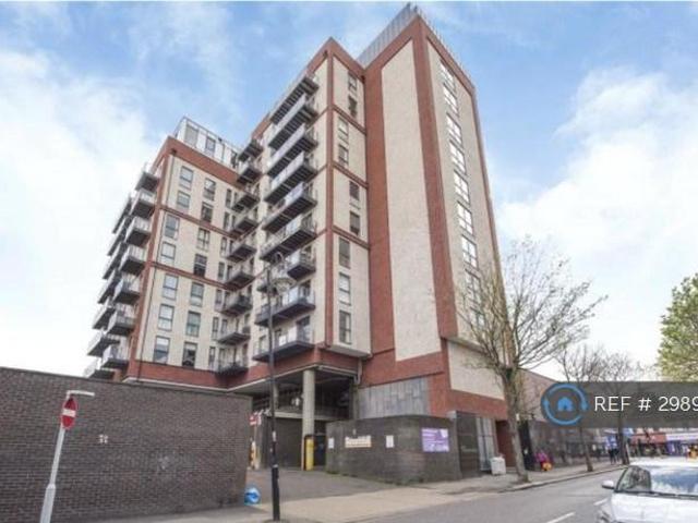 New Malden House, New Malden, KT3 3 bed flat to rent £3,500 pcm £808 pw