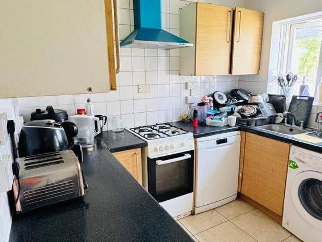 New Malden, KT3 5JS House Share