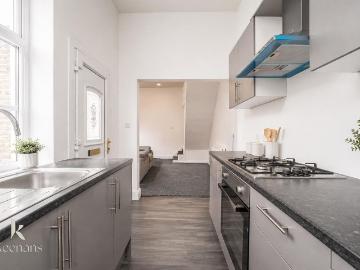 New Market Street, Colne BB8, 4 bed flat to rent, £795 pcm | PrimeLocation