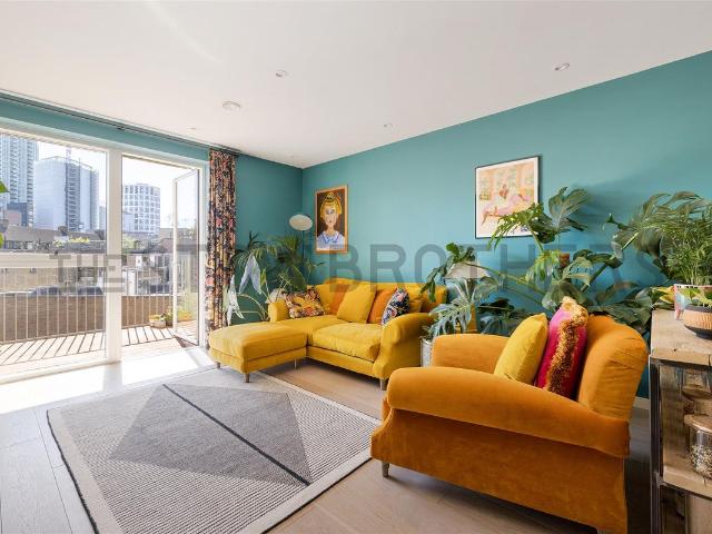 New North Road, Islington N1, 2 bed flat to rent, £3,800 pcm | PrimeLocation