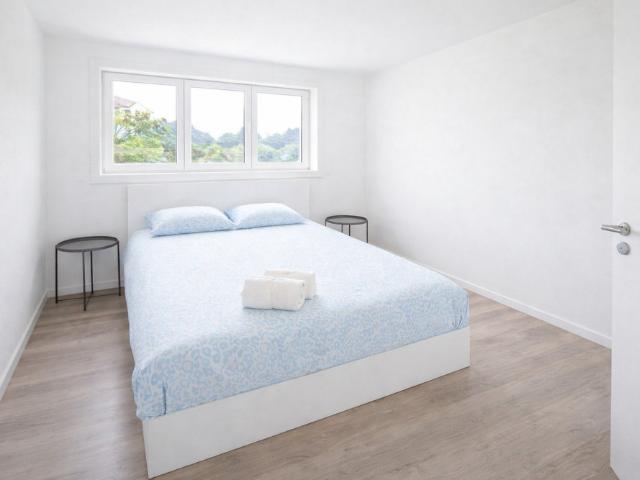 New Spacious 3 Bedroom Apartment – Up to 8 Guests