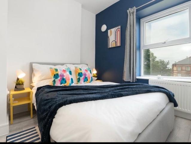 New Spacious Studio ! L5 For Single or Couple