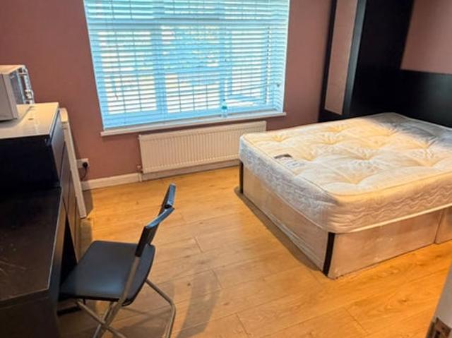 New Studio available in Acton