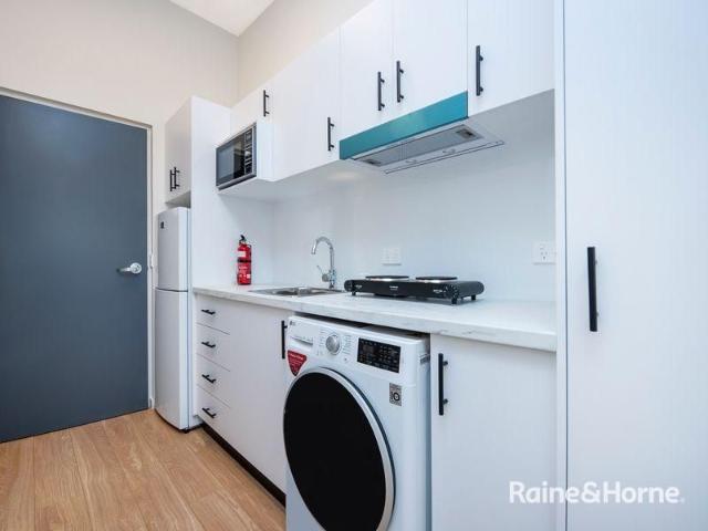 New studio apartment close to lifestyle amenities