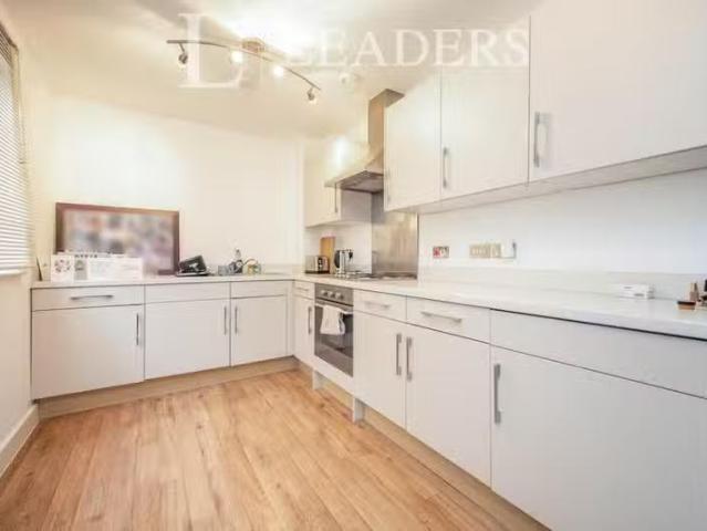 Just in! Studio apartment for rent in De Grey Road, CO4, Colch.