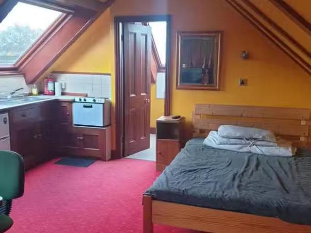 Cheap Studio flat for rent in Cherrycot Rise, Orpington, BR6