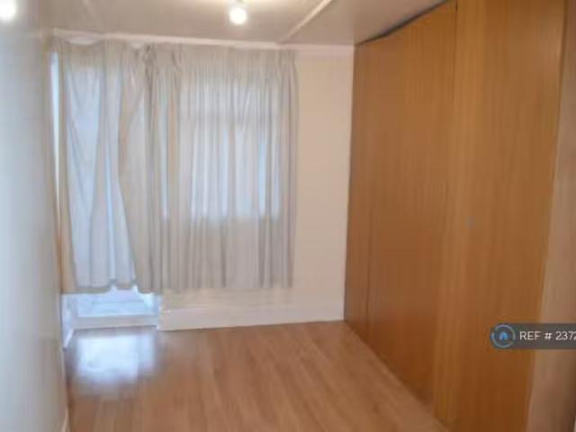 Nice Studio flat for rent in Blandford Road, Beckenham, BR3