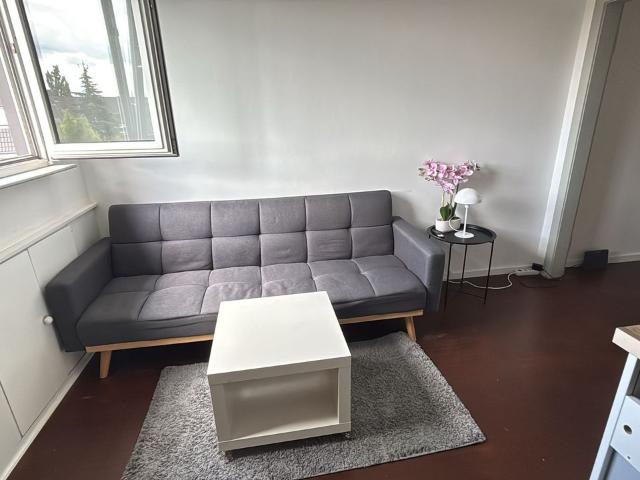 New studio located in Düsseldorf, Dusseldorf Amsterdam Apartments for Rent