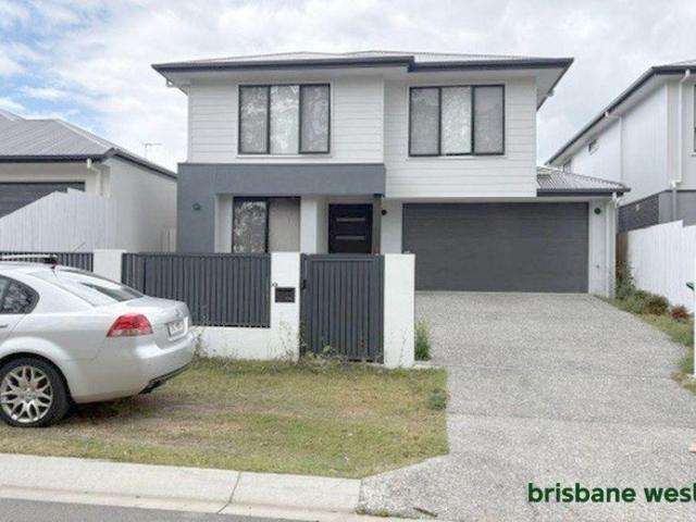 NEW STUNNING FAMILY HOME