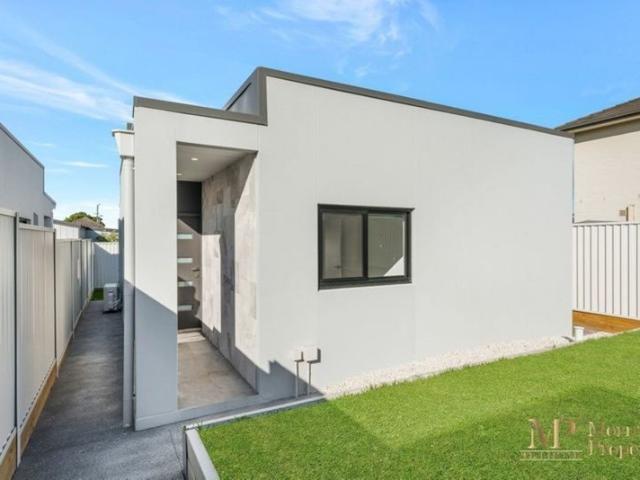 New Stylish Brand new Granny Flat !