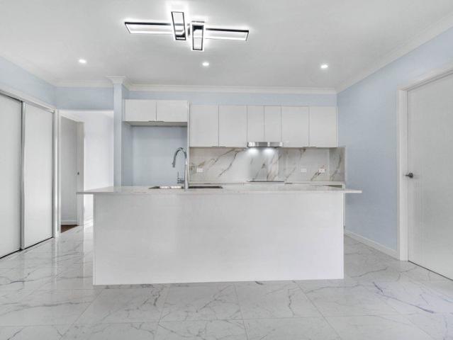 New, Stylish & Close to Town!