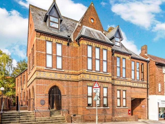 New Street, Basingstoke RG21, 1 bed flat to rent, £1,050 pcm | PrimeLocation